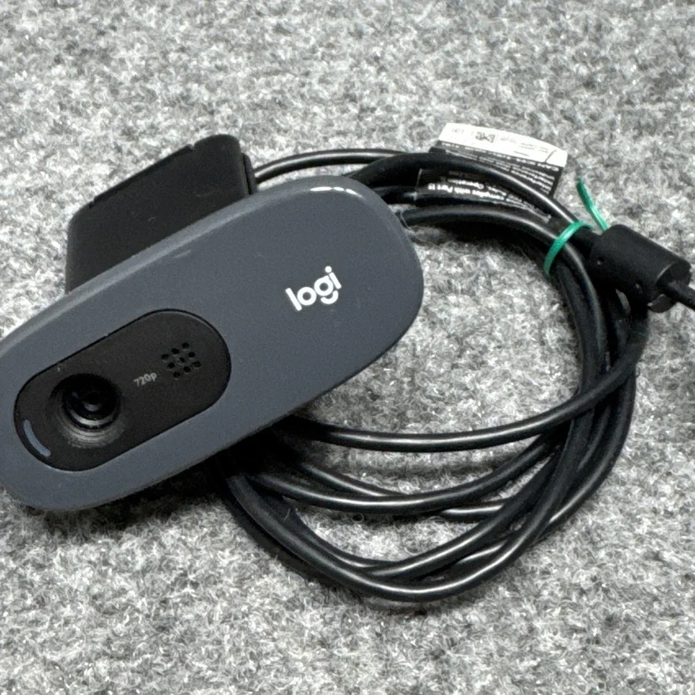 Logitech V-U0018 720p HD Built in Mic Webcam‎ 860-000441